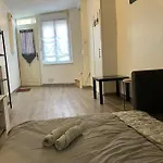 Maisonnette Intime Et Conviviale