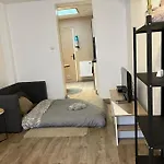 Maisonnette Intime Et Conviviale