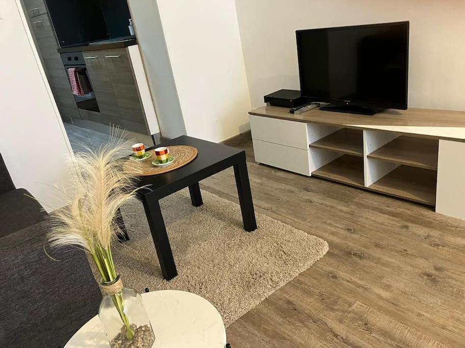 Maisonnette Intime Et Conviviale *